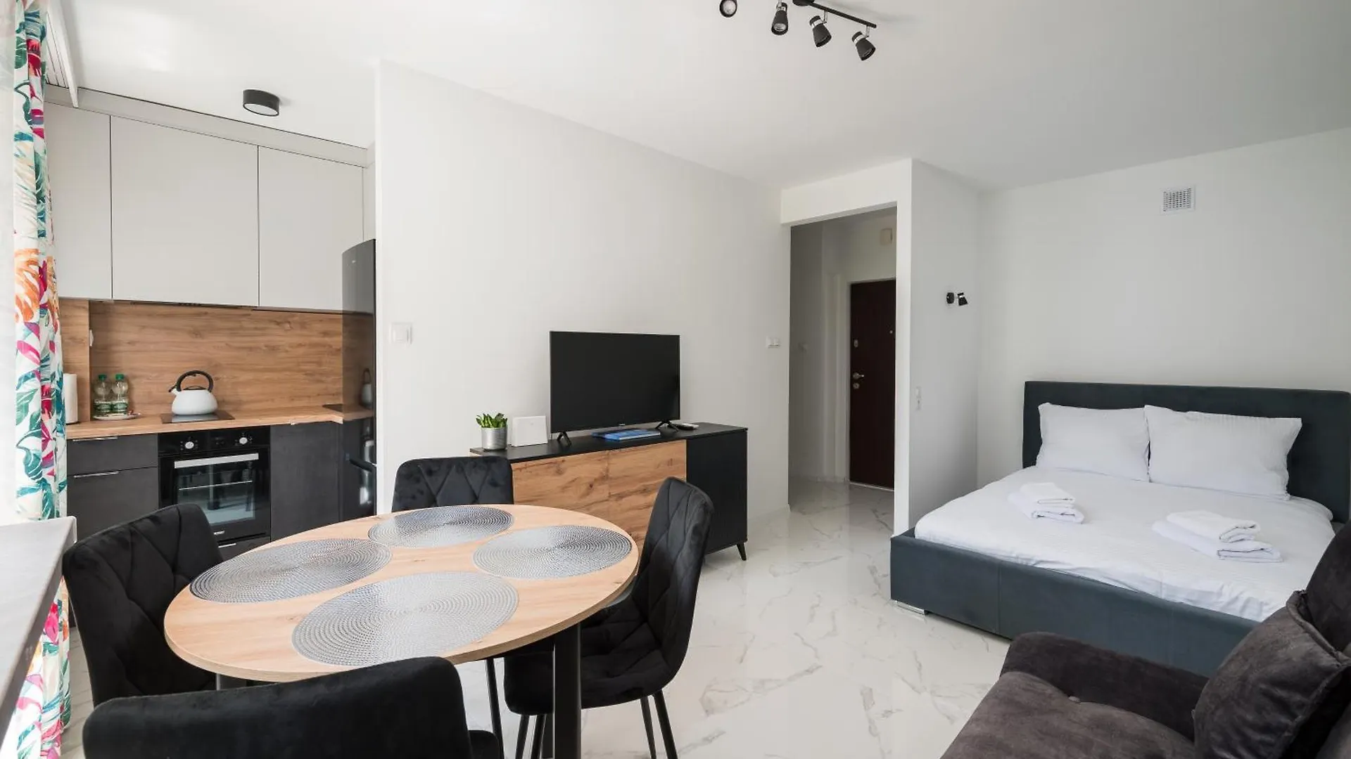 Berek Cosy Studio With A Garden location