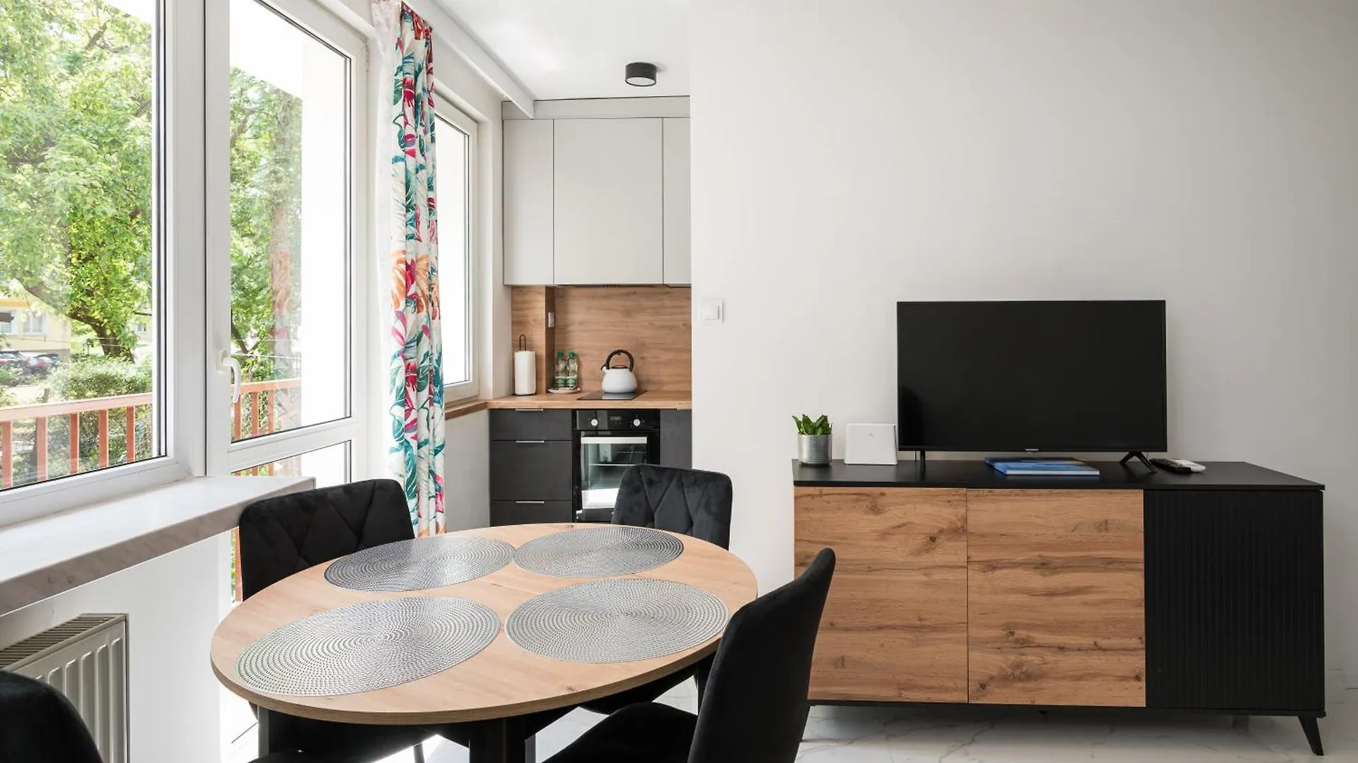 Berek Cosy Studio With A Garden Apartment Warsaw